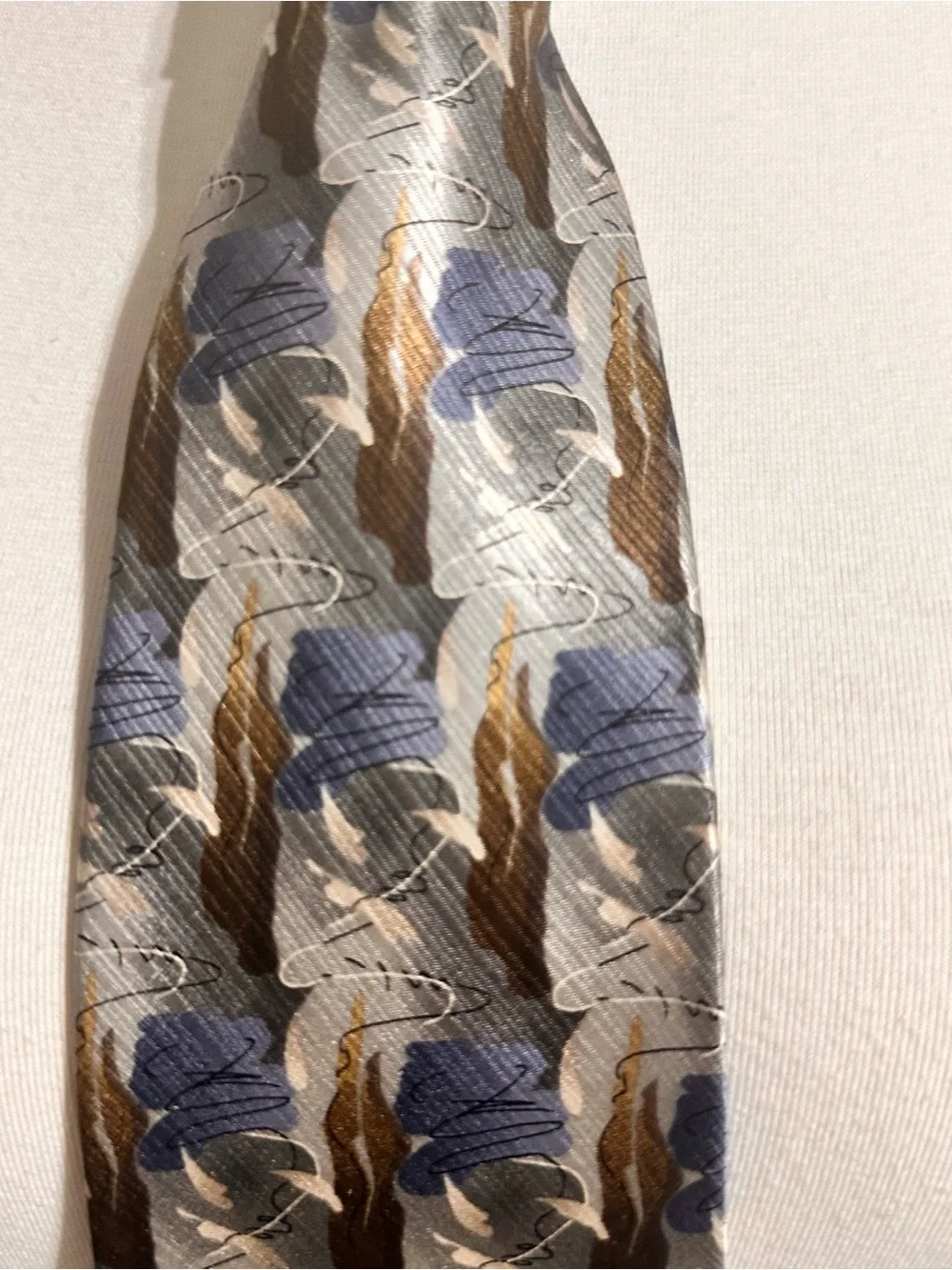 Men's Abstract Pattern Silk Tie in Gray, Blue & Brown